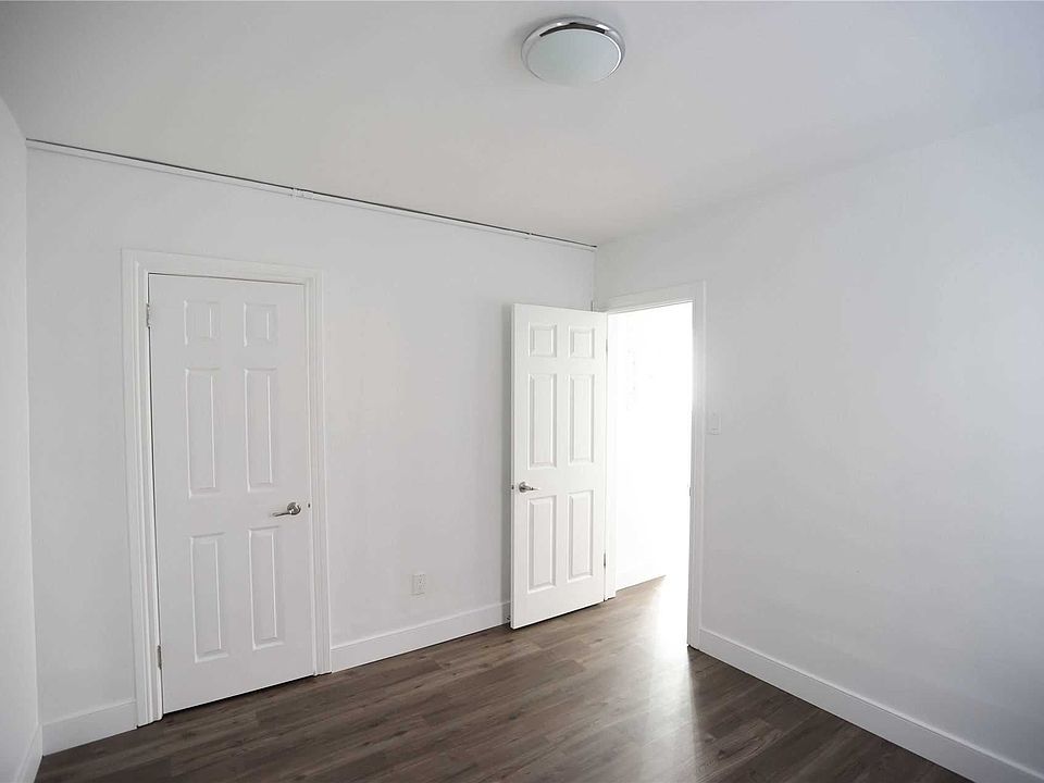2nd image of 245 Howland Ave #A6
