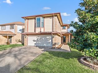1110 Carrington Ct, Irving, TX 75060