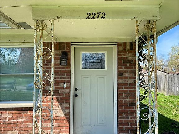 4th image of 2270 N Lesley Ave #2
