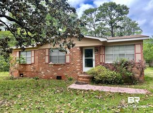 2030 Hollingers Dr, Mobile, AL 36605
