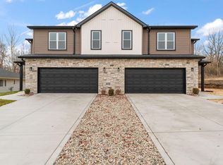 5788 Adams St, Merrillville, IN 46410