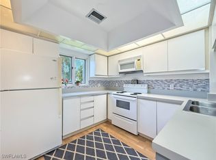 1632 Spoonbill Ln UNIT B, Naples, FL 34105