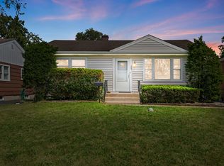 109 N Westmore Ave, Villa Park, IL 60181
