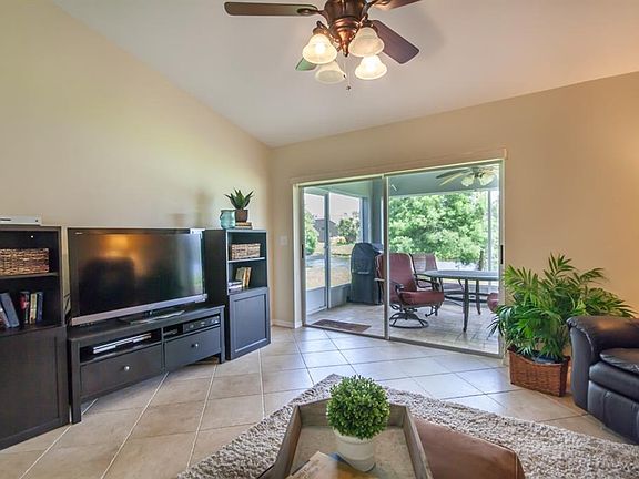 5th image of 9934 Stockbridge Dr