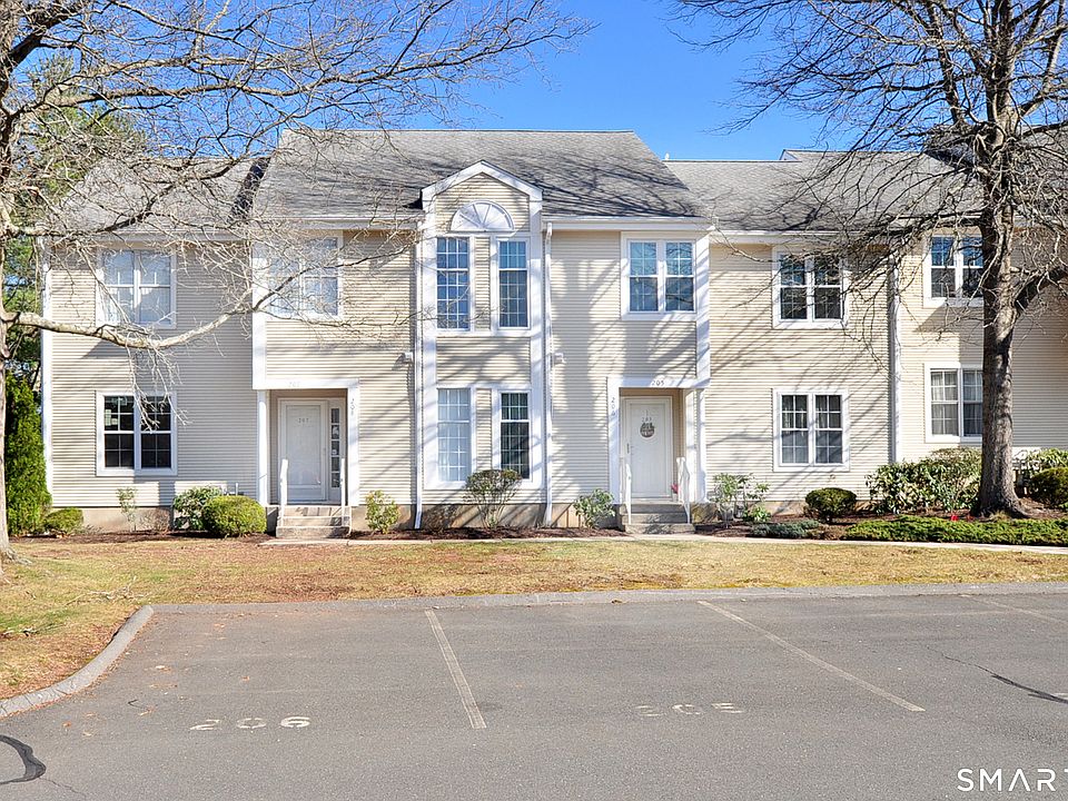 1st image of 207 Country Club Court #207