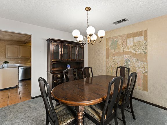 5th image of 13207 De La Vista