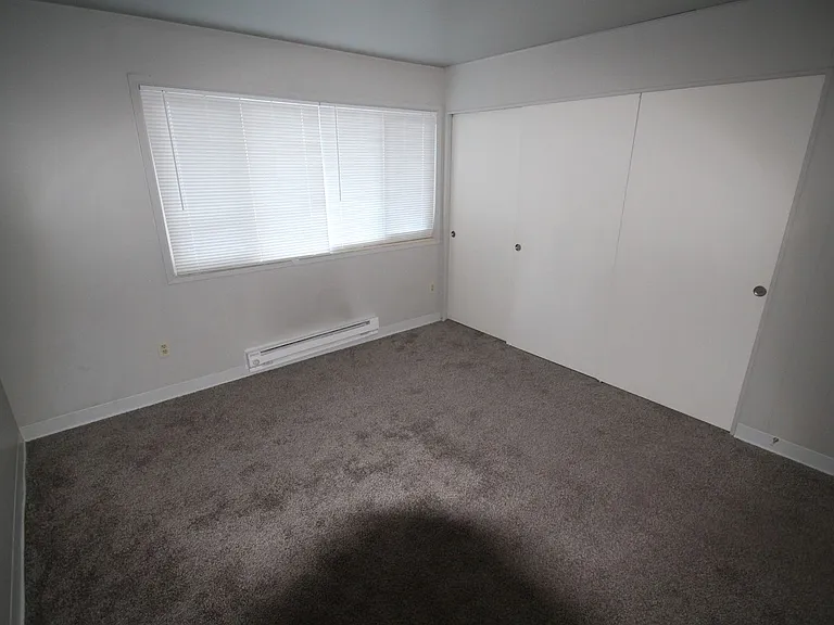 Cascade Court Apartments — Photo 5