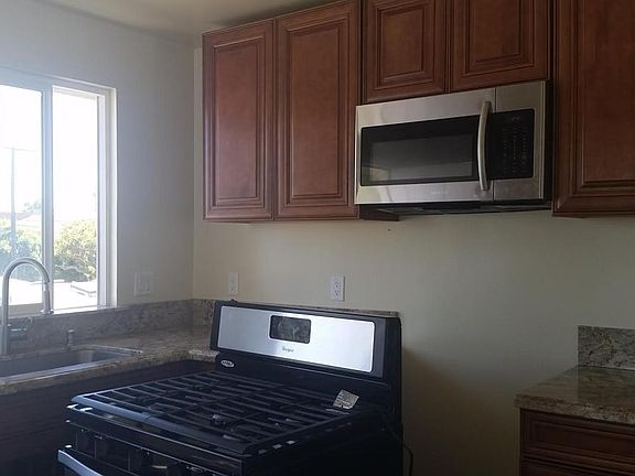 3rd image of 219A Wesley Ave #2