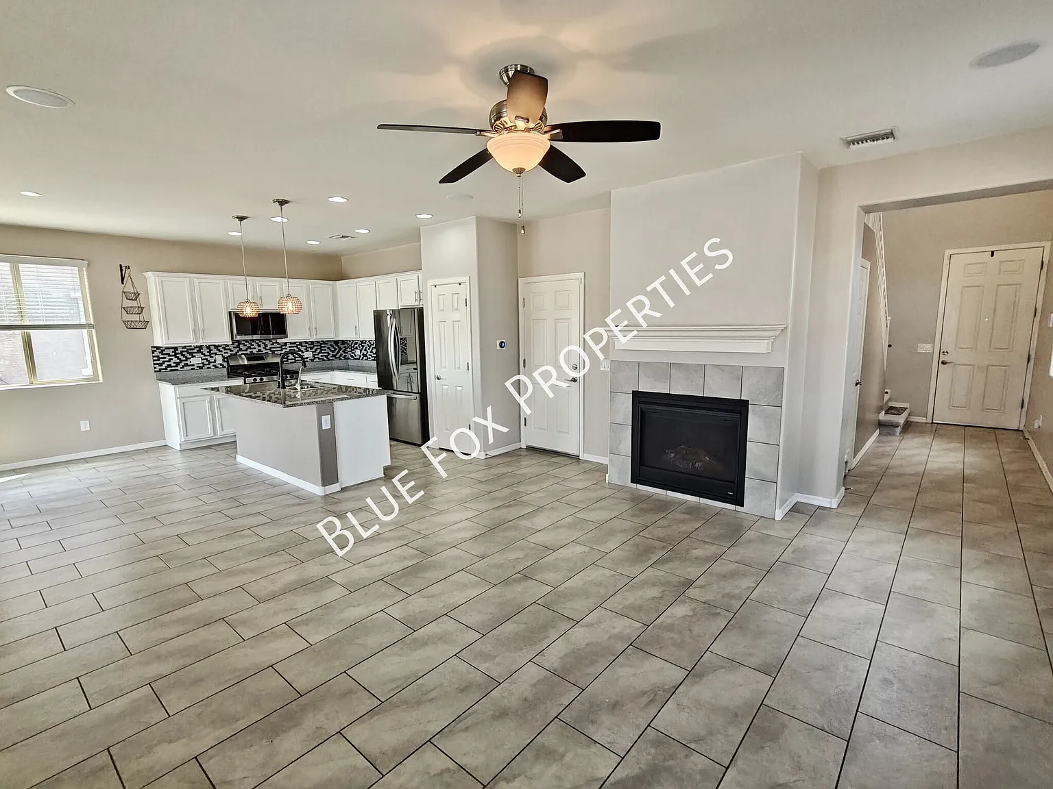 8079 S Dolphin Way — Photo 3