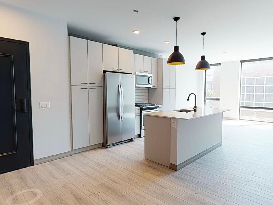 1st image of 2160 N Elston Ave #44