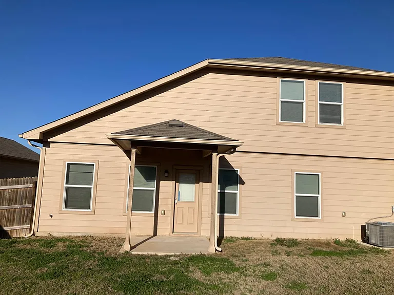 617 Donegal Ln — Photo 27