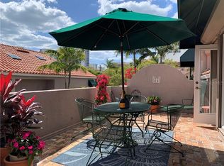 200 Cocoanut Ave APT 8, Sarasota, FL 34236