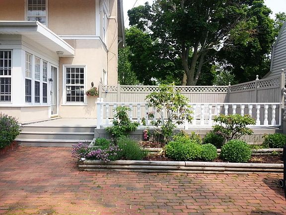 4th image of 1620 Niles Ave