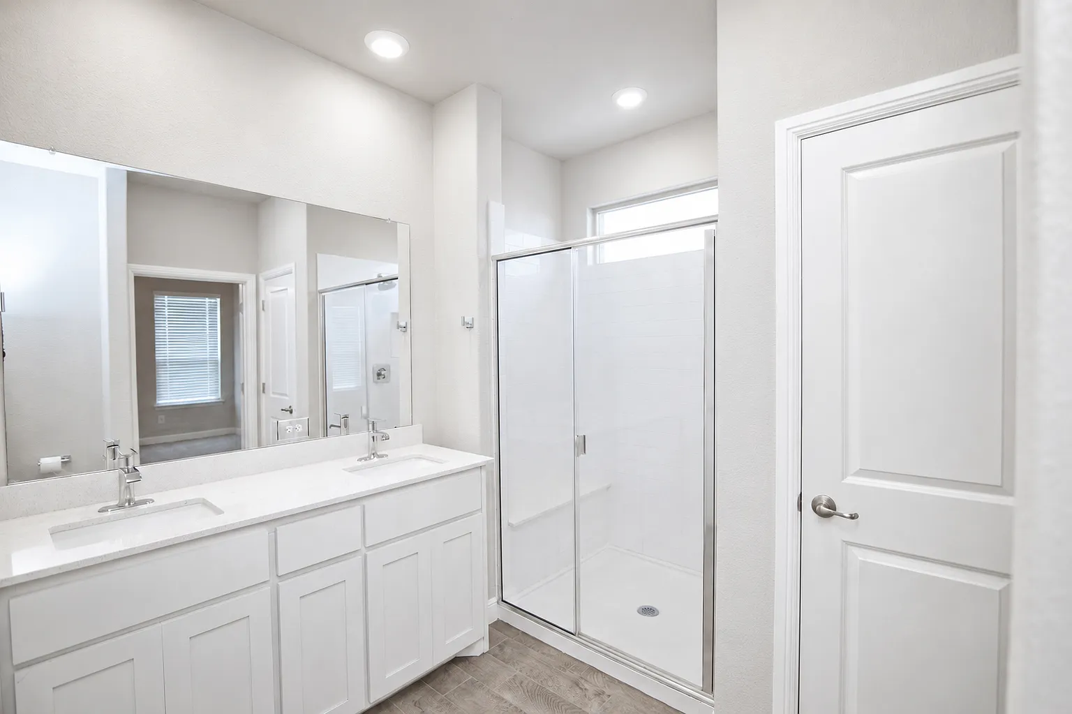4 bed, 1659 sqft, $2,300 — Photo 3