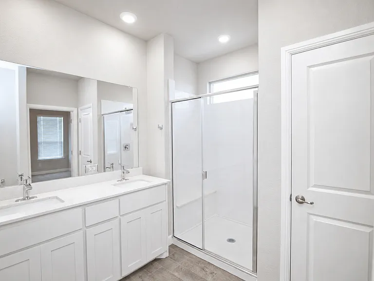 1804 Mensa Dr — Photo 3