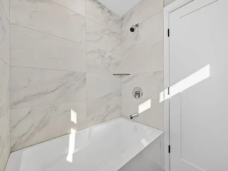 86 Blossom St #2 — Photo 9