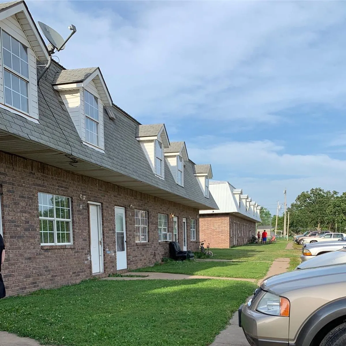 Building Photo - 112 Glenda St