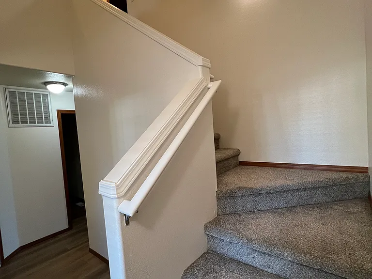 17135 Beers Ave — Photo 11