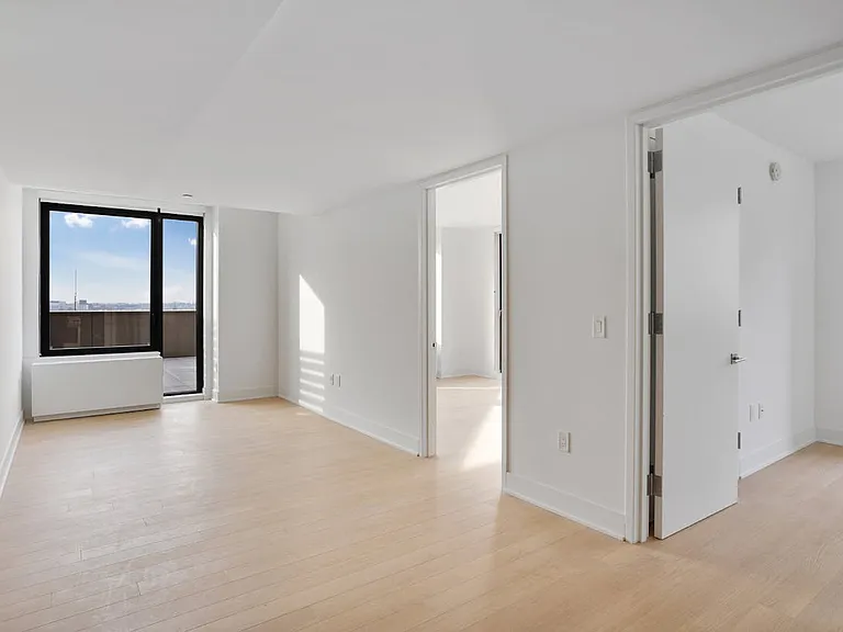 662 Pacific St #18M — Photo 7