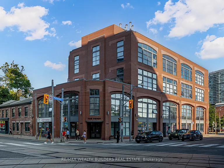 393 King St E #403 — Photo 23