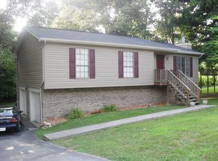 9033 Chip Dr, Soddy Daisy, TN 37379