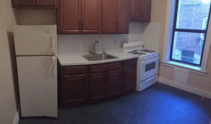 Rented by Smart NY Realty LLC | media 10