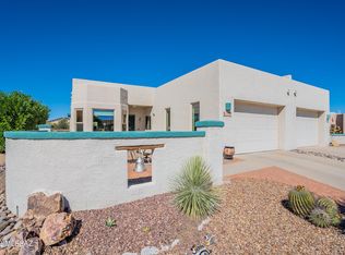 1156 W Union Bell Dr, Green Valley, AZ 85614