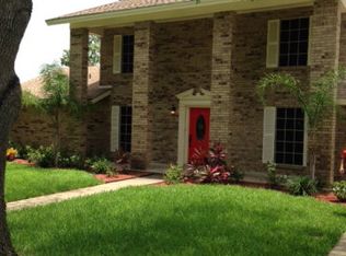 1136 Lillian St, Alice, TX 78332