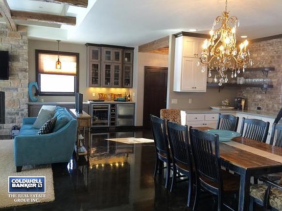 Concrete Floors & Counter Tops