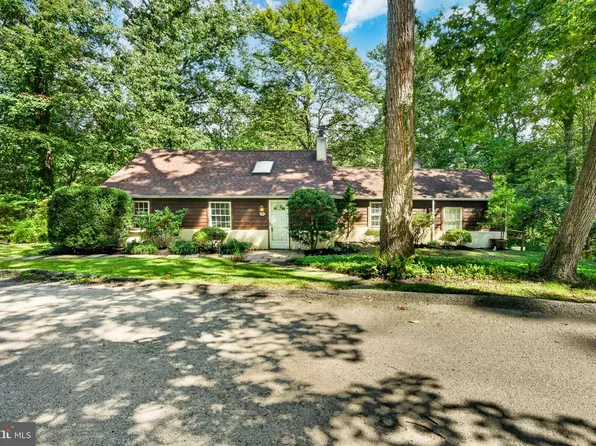 729 Timber Ln, West Chester, PA 19380