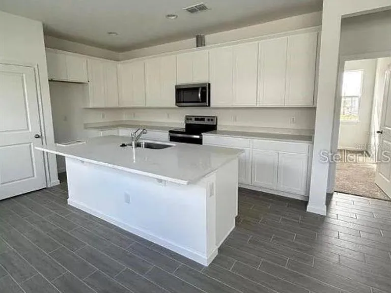 4350 Davos Dr — Photo 3