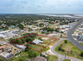 505 N Gagon St, Rockport, TX 78382