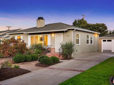 7878 Naylor Ave, Los Angeles, CA, 90045