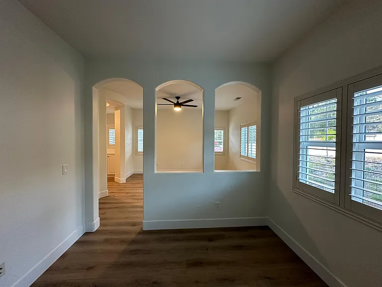 1523 Clifftop Ave — Photo 26
