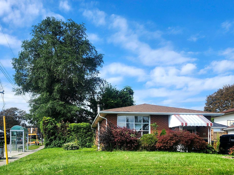 1st image of 64 Claymore Cres