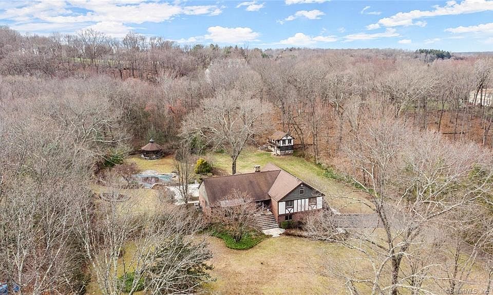 10 White Oak Farm Rd Newtown, CT Zillow