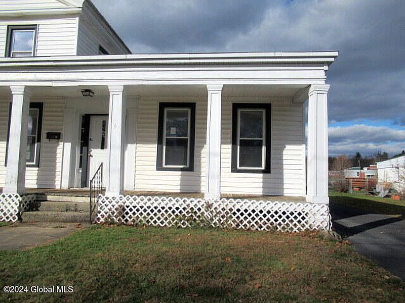 3rd image of 6 Fisher Street