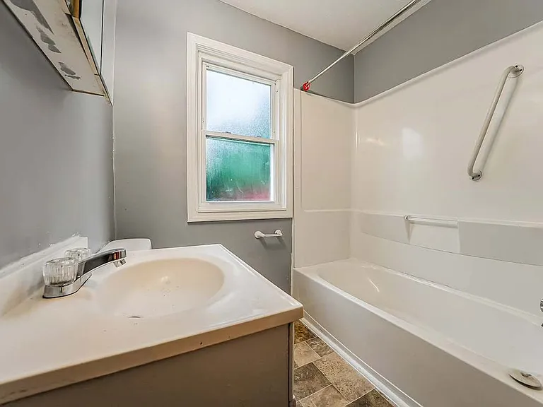 2533 Greenvale Rd — Photo 28