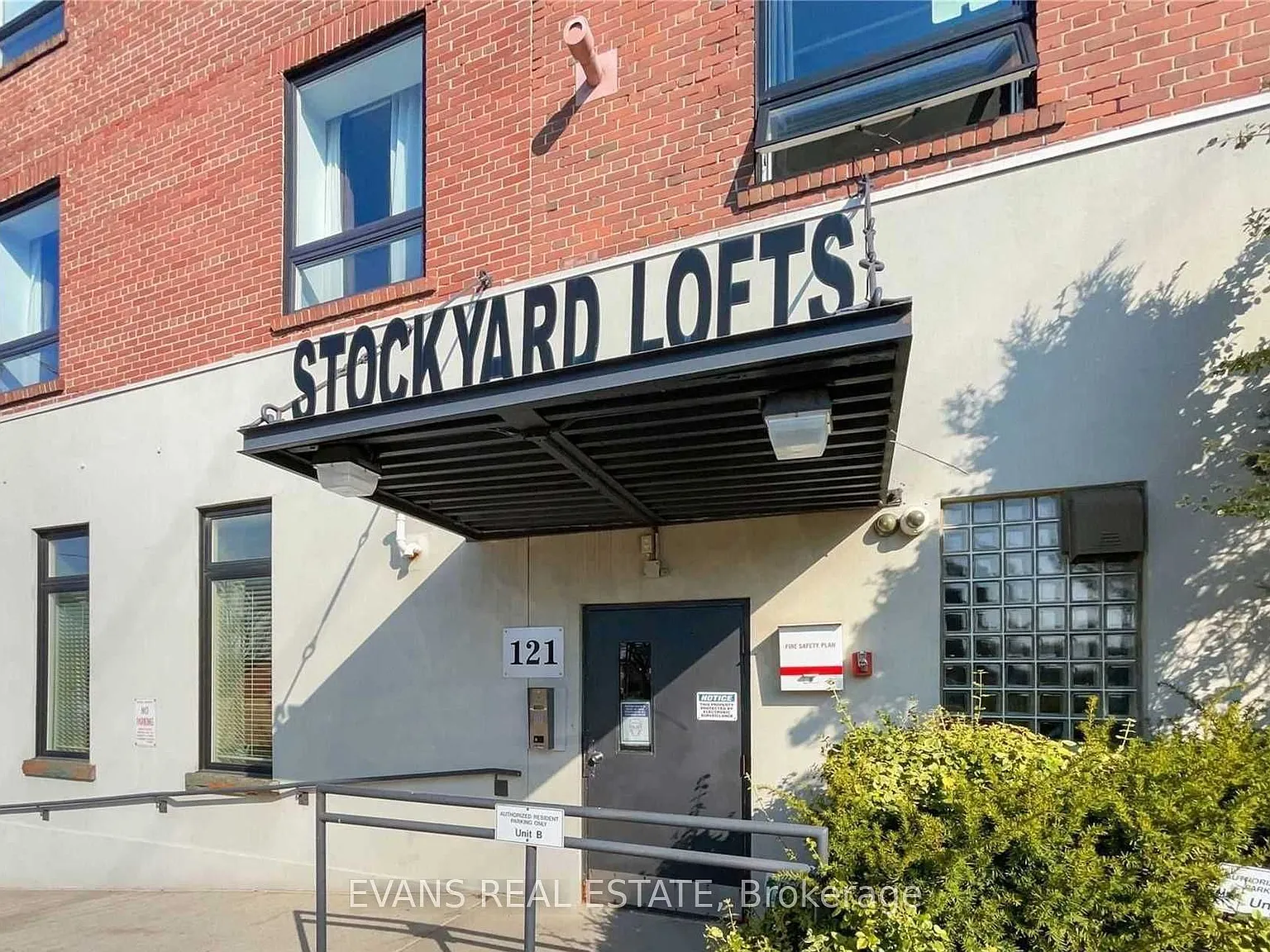 Stockyard Lofts — Photo 1