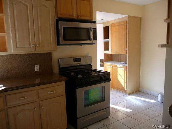 2nd image of 22040 Cohasset St
