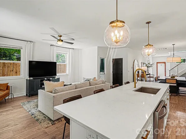 1836 Academy St, Charlotte, NC 28205