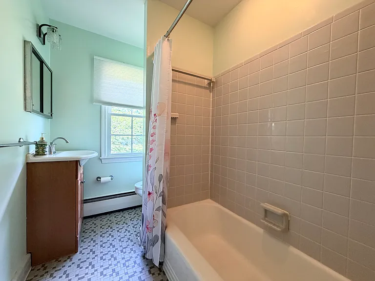 7529 Cayuga Ave — Photo 39