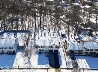 15 Standish Drive, Howell, NJ 07731