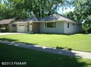 2110 9th St N, Fargo, ND 58102
