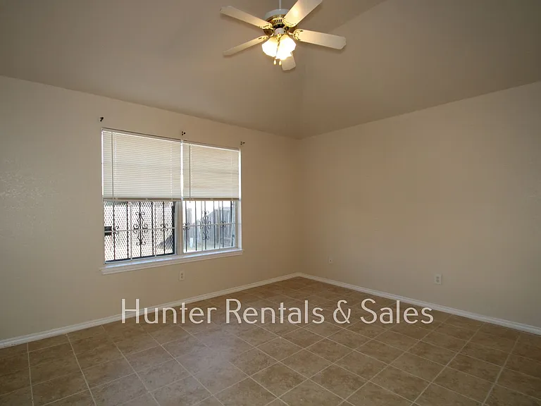 4403B July Dr — Photo 16