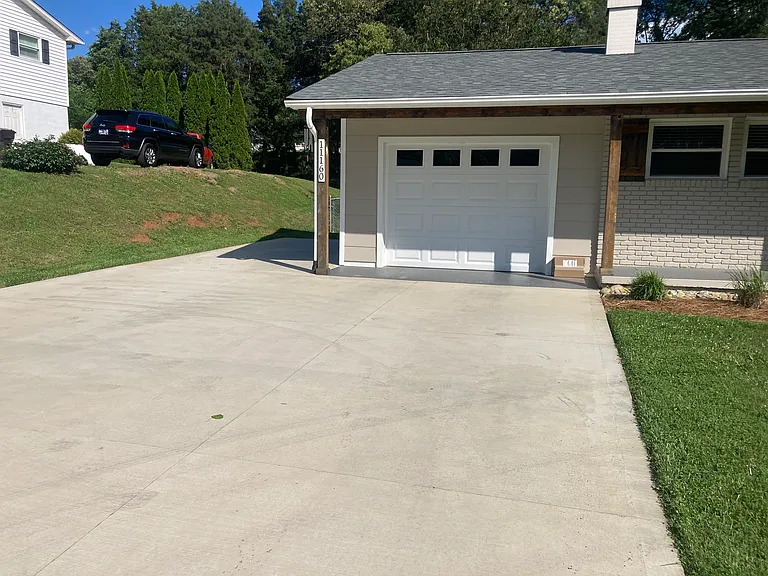 11160 Hughlan Dr — Photo 3