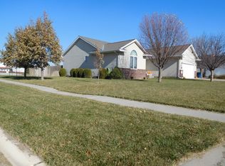 1615 W 16th St, Kearney, NE 68845