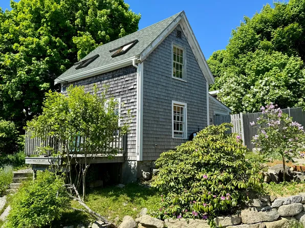 1 Bubs Way, Vinalhaven, ME 04863