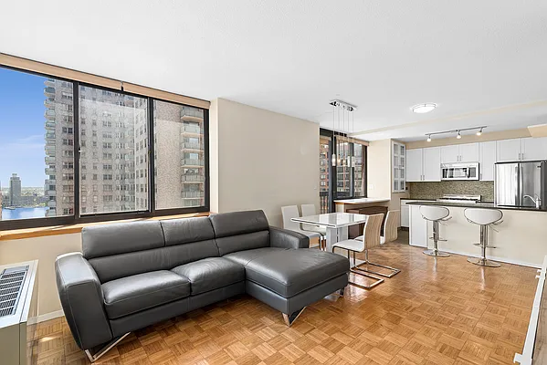 Rented by Douglas Elliman | media 15