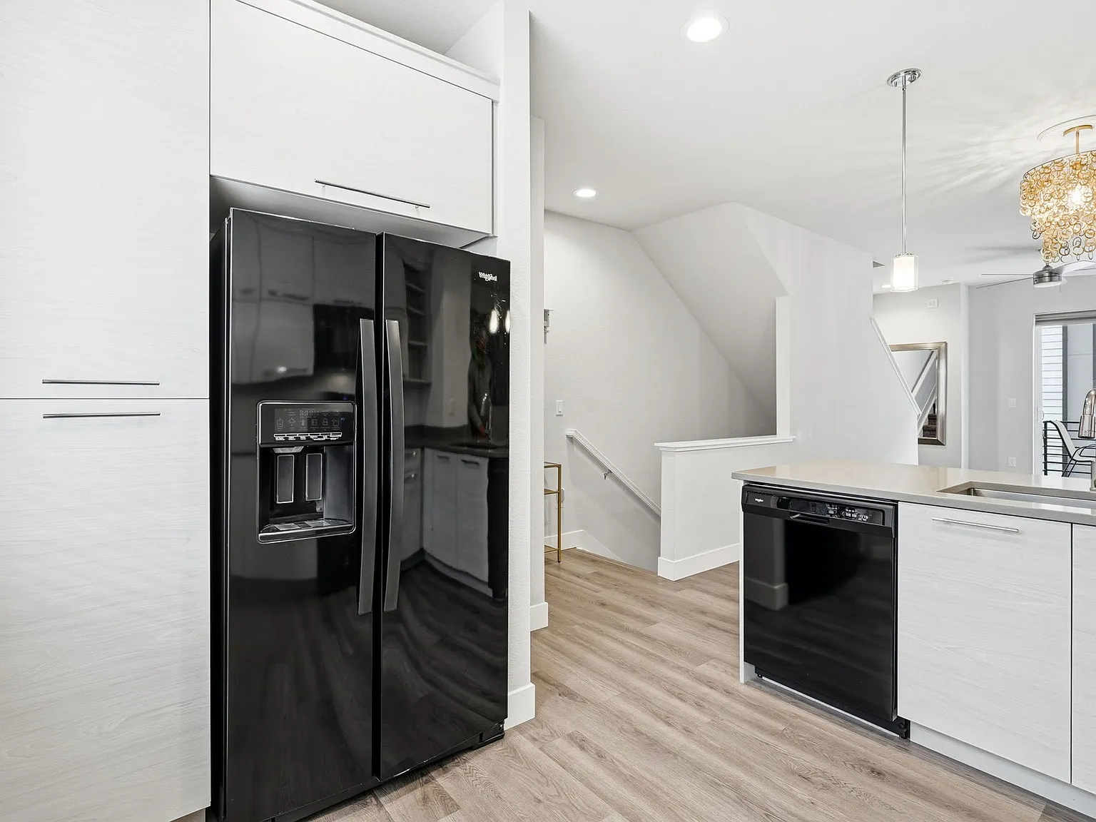 2 bed, 2.5 bath, 1284 sqft, $2,650 — Photo 4